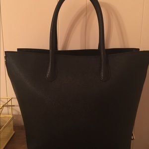 Black H&M Purse, Barely Used