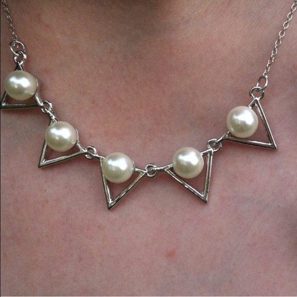 Points & Pearls necklace - Picture 2 of 3