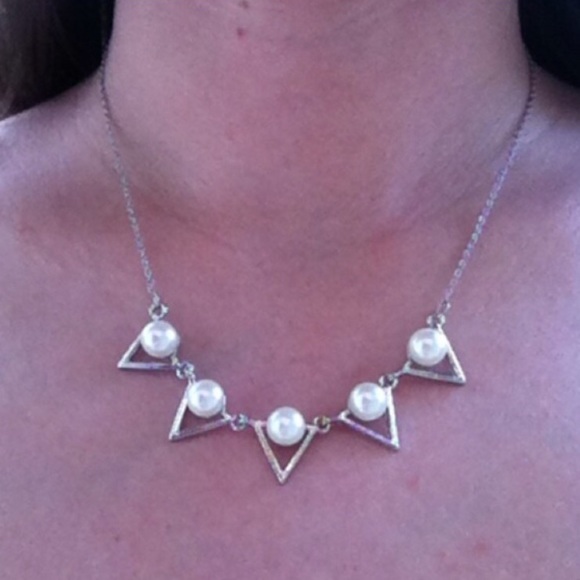 Points & Pearls necklace - Picture 3 of 3