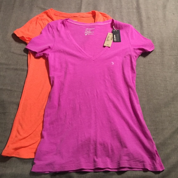 American eagle orange and pink v-neck bundle
