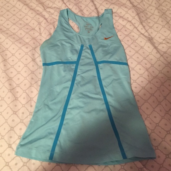 Workout tank top
