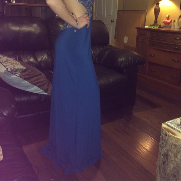 Prom/Pageant Gown - Picture 2 of 4