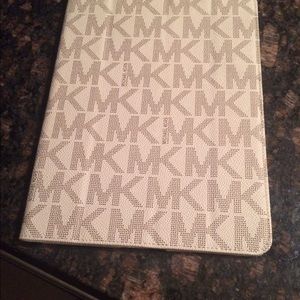 Michael kors iPad 2/3/4 case