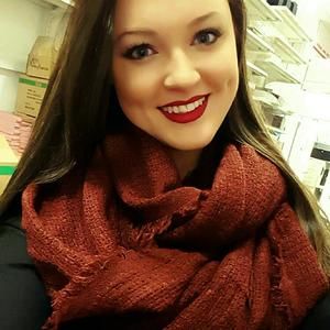 Meet your Posher, Alexis