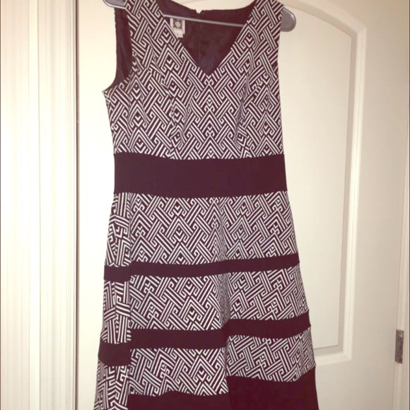 Beautiful Anne Klein dress size 8 Esprit new