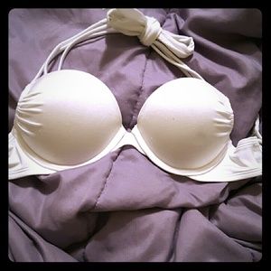 32 B push-up swimsuit top