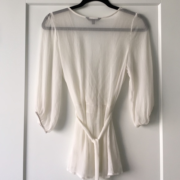 Express Sheer Tunic - Picture 3 of 4