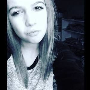 Meet your Posher, Desiree