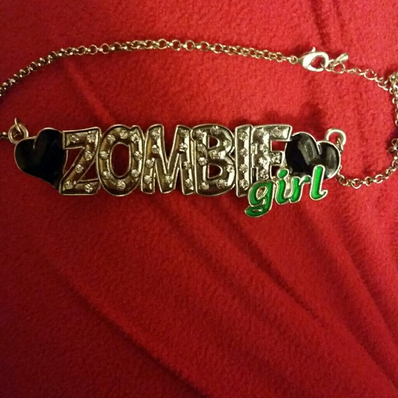 Zombie girl silver hot topic necklace
