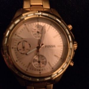 Rose Gold Fossil Watch!