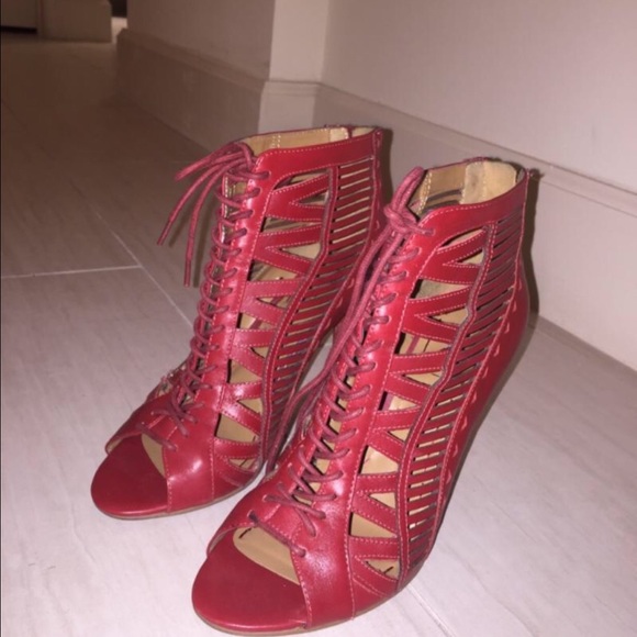 Nine West red shoes