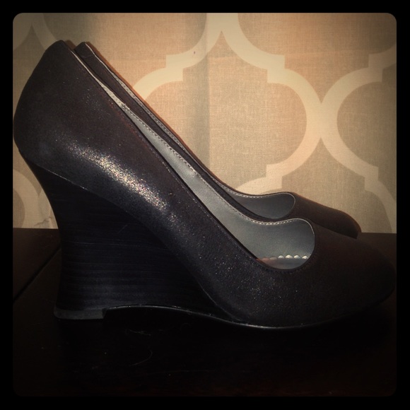 Black Wedge Heels  NWOT