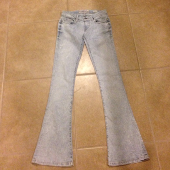 BKE Stella 25 waistline 35 and 1/2 length low rise