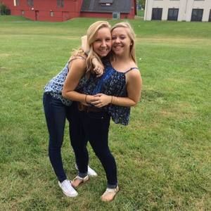 Meet your Posher, Emily