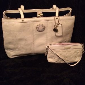 Coach Purse and Wristlet Set!