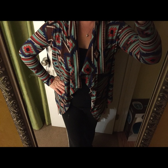Aztec print cardigan - Picture 3 of 3