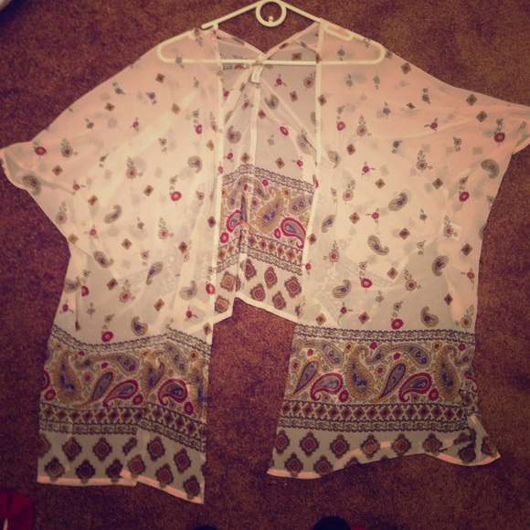 Very cute Love Tree whimsical whispers  kimono