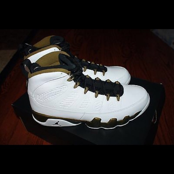 Jordan 9 - Statue (New, Used One) - Picture 4 of 4