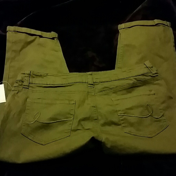 Pants - Picture 2 of 3