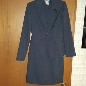 Euc Breaking loose pant suit size 7/8