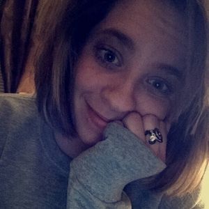 Meet your Posher, Courtney