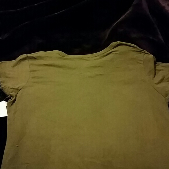 T-shirt - Picture 2 of 2