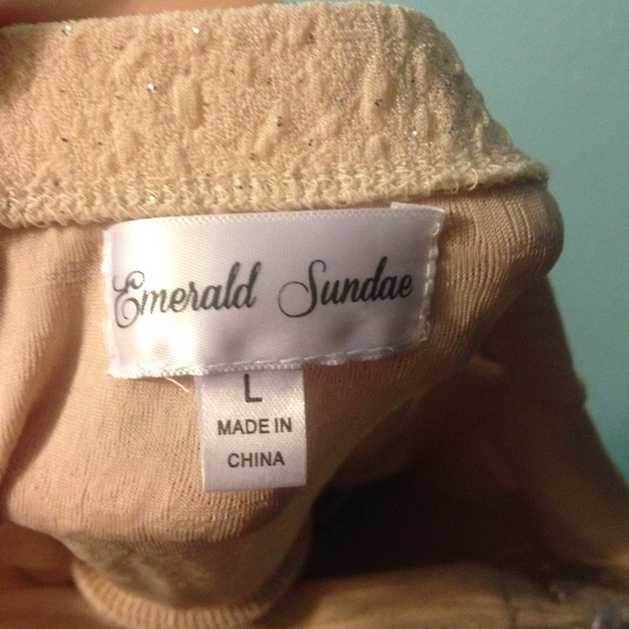 Cute Cream Dress - Picture 3 of 4