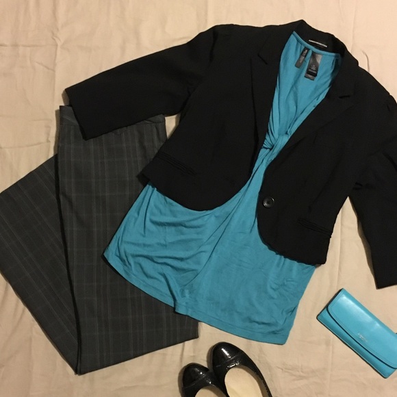 🎉HP🎉 Express Black Cropped 1-Button Blazer