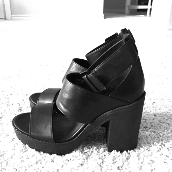 Platform sandal