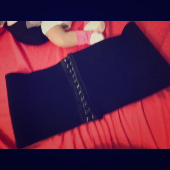 Waist trainer