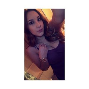 Meet your Posher, Melissa
