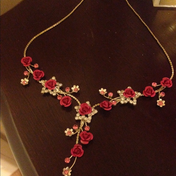 Pink rose and star necklace - Picture 1 of 2