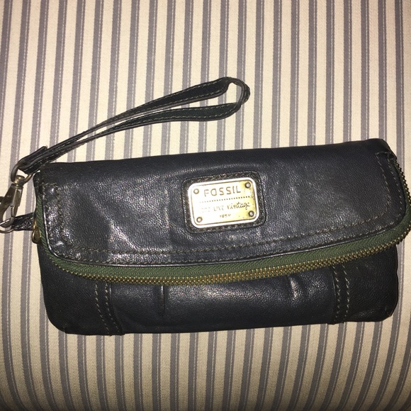 fossil wristlet/wallet