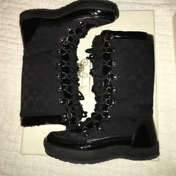 Coach snow boots