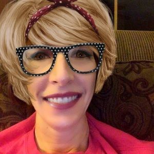 Meet your Posher, Jennifer