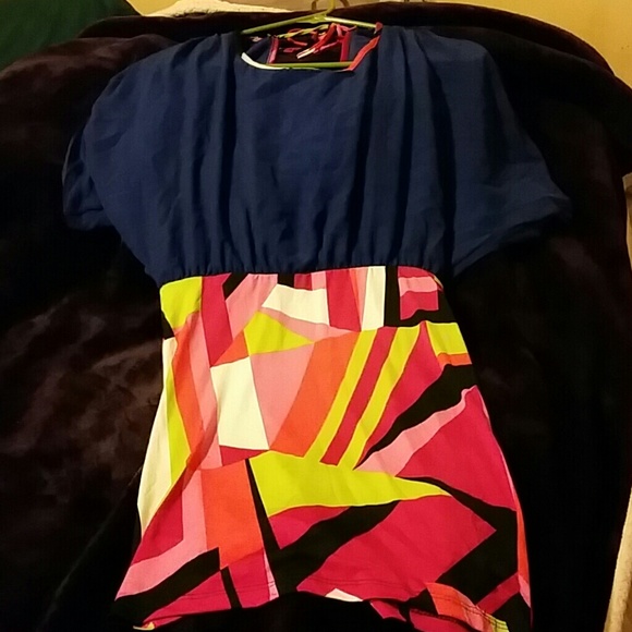 Dress - Picture 3 of 3