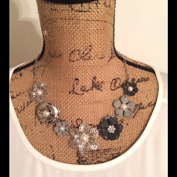 Flower Necklace!