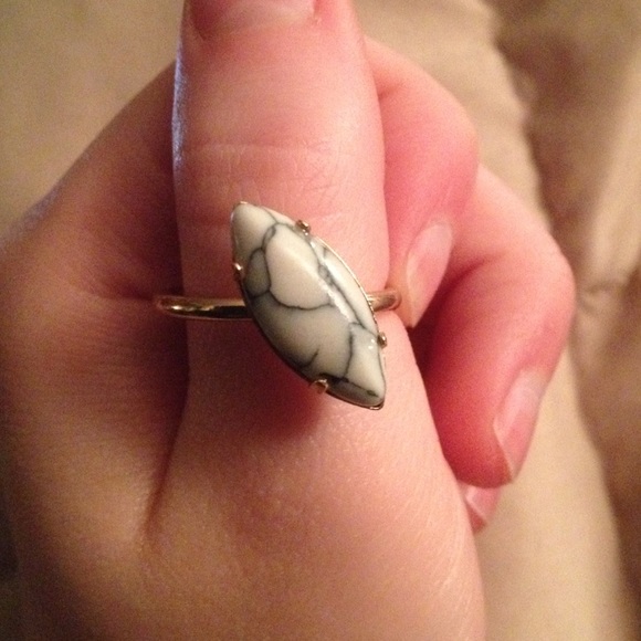 Ring - Picture 3 of 3
