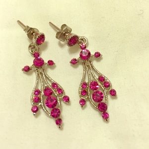 Dangly Hot Pink/ Magenta & Silver Earrings💁🏼