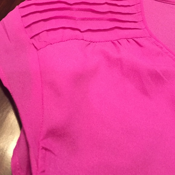 PINK CAP SLEEVE TOP - Picture 2 of 2