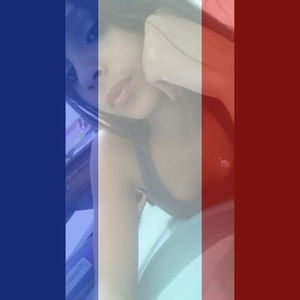 Meet your Posher, Esmeralda