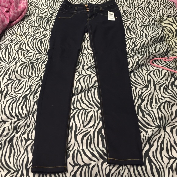 High wasted skinny jeans