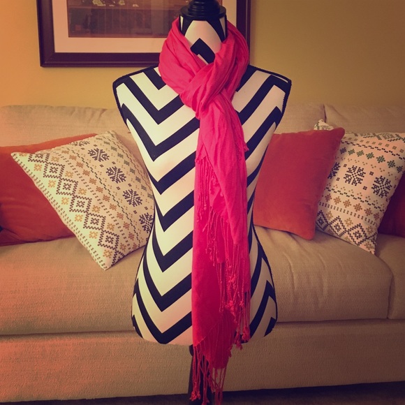 Charming Charlie scarf