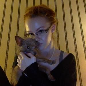 Meet your Posher, Alexis