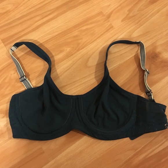 Lululemon bra
