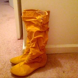 Yellow boots side zipper size 8.5