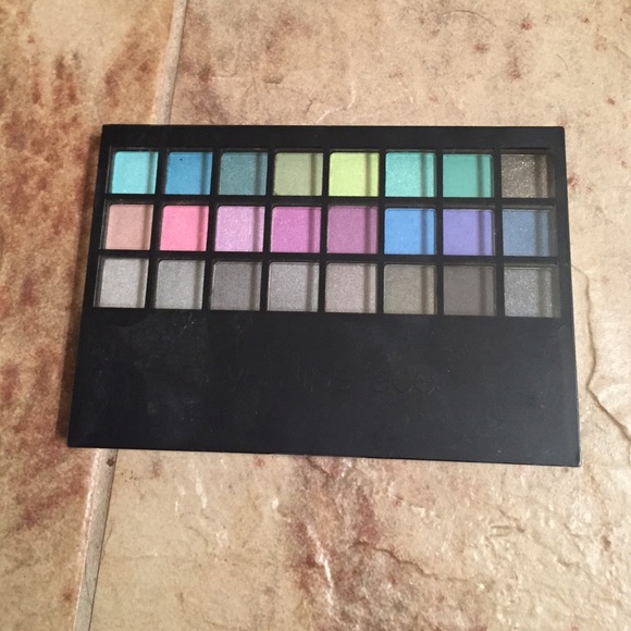 ❌SOLD❌ Eyeshadow palette