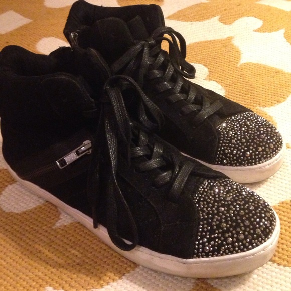 Fergalicious Black High-tops Rhinestone Toe