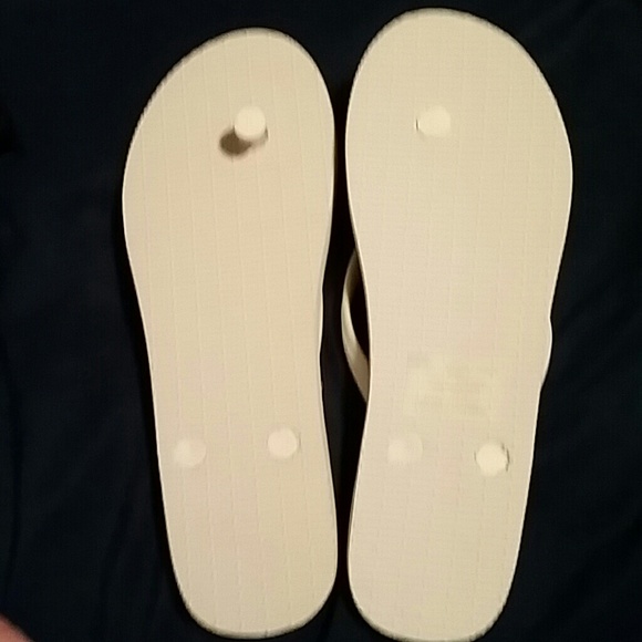 Flip flops - Picture 2 of 2