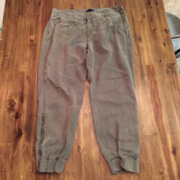 GAP Silk Olive green slouchy pants